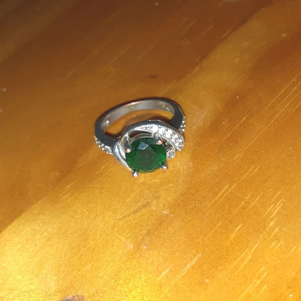 A Emerald birthstone ring